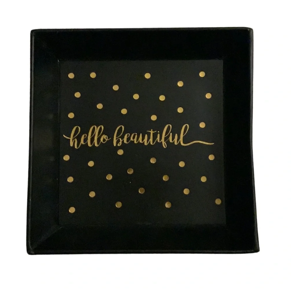 3/$15 ✨ Flash Sale.  Hello beautiful black jewelry‎ or misc accessory holder